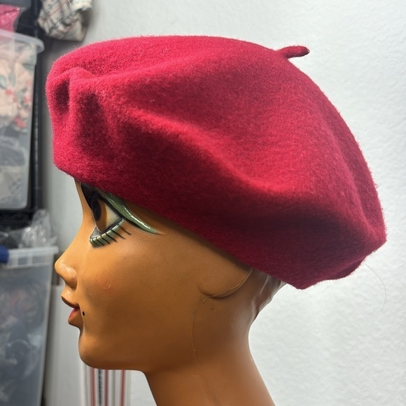 Vintage red Normandy 100% wool beret - Picture 2 of 5